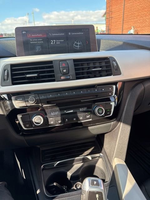 Used 2018 BMW 320i Sedan w/ Convenience Package image 21