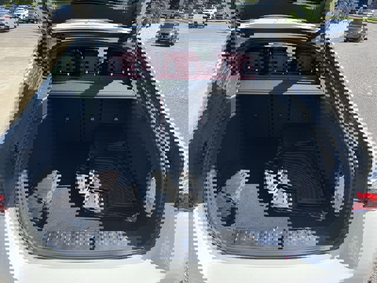 Used 2025 BMW i4 eDrive40 w/ Premium Package image 36