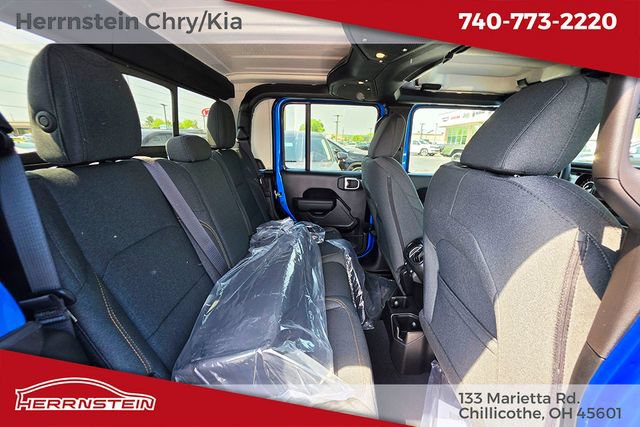 New 2026 Jeep Gladiator Sport AWD/4WD image 27