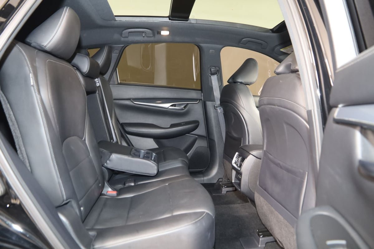 Used 2023 INFINITI QX50 Sport AWD/4WD image 15