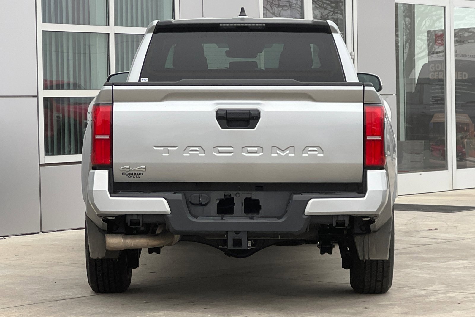Used 2024 Toyota Tacoma SR5 image 5