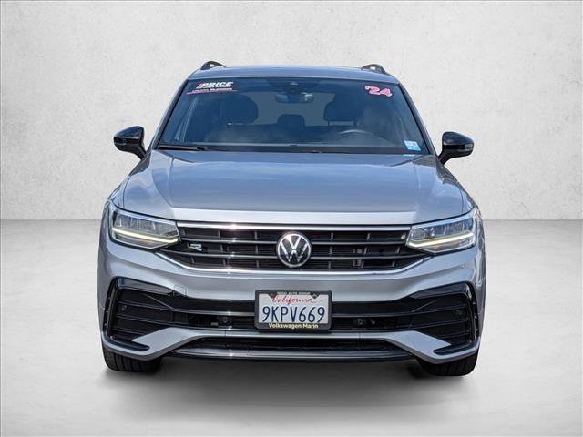 Used 2024 Volkswagen Tiguan SE R-Line AWD/4WD image 2
