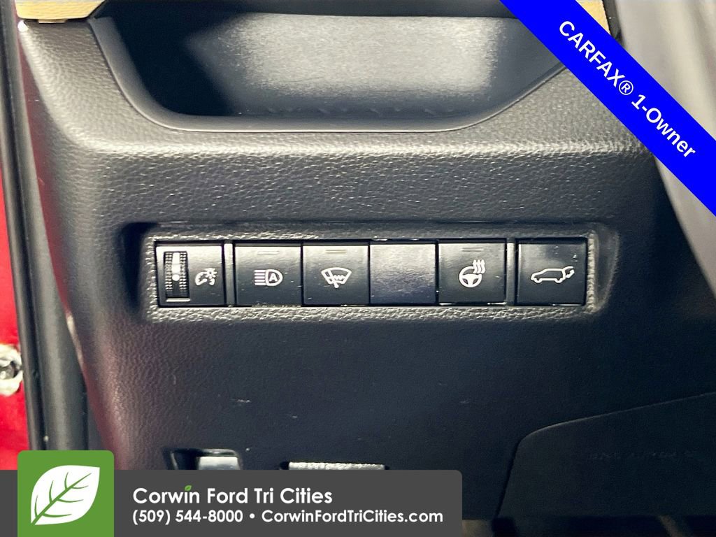 Used 2020 Toyota RAV4 XLE image 20