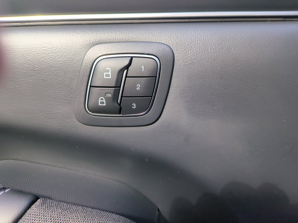 Used 2024 Ford Mustang Mach-E Select image 14