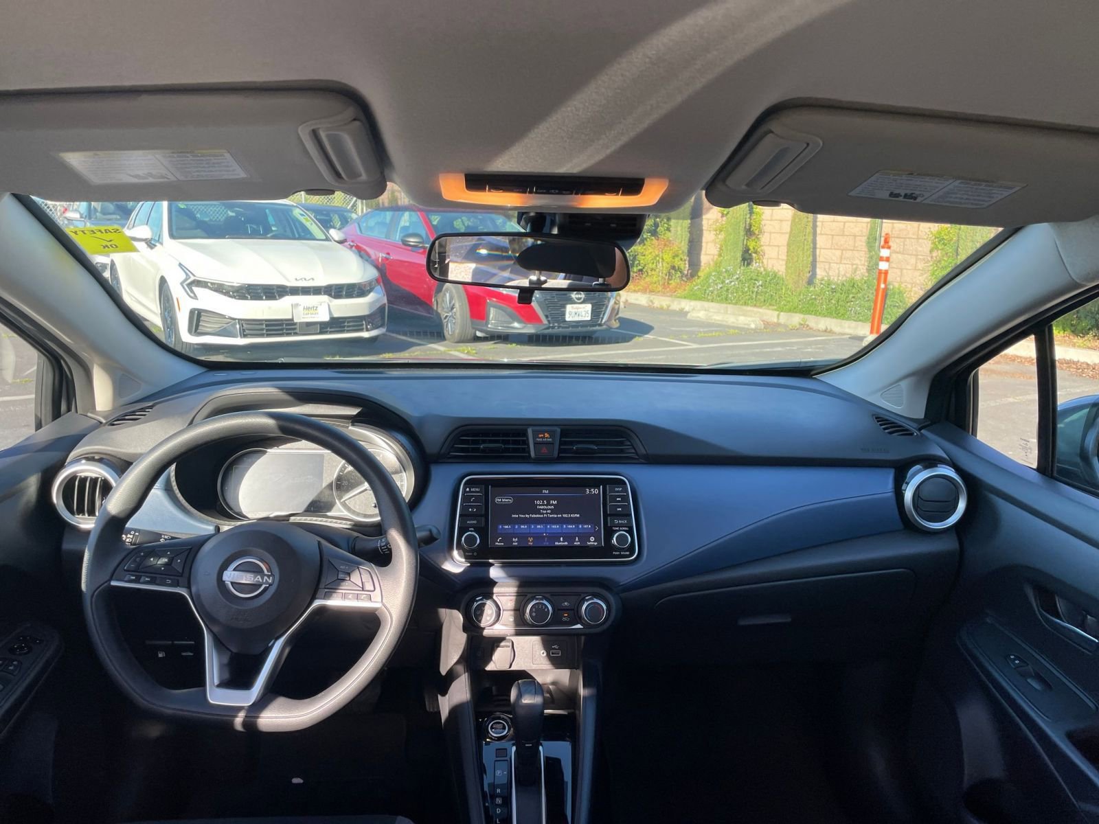 Used 2025 Nissan Versa SV w/ Trunk Package image 31