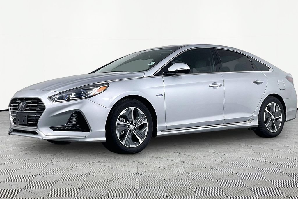 Used 2019 Hyundai Sonata Limited w/ Ultimate Package 02 FWD image 1