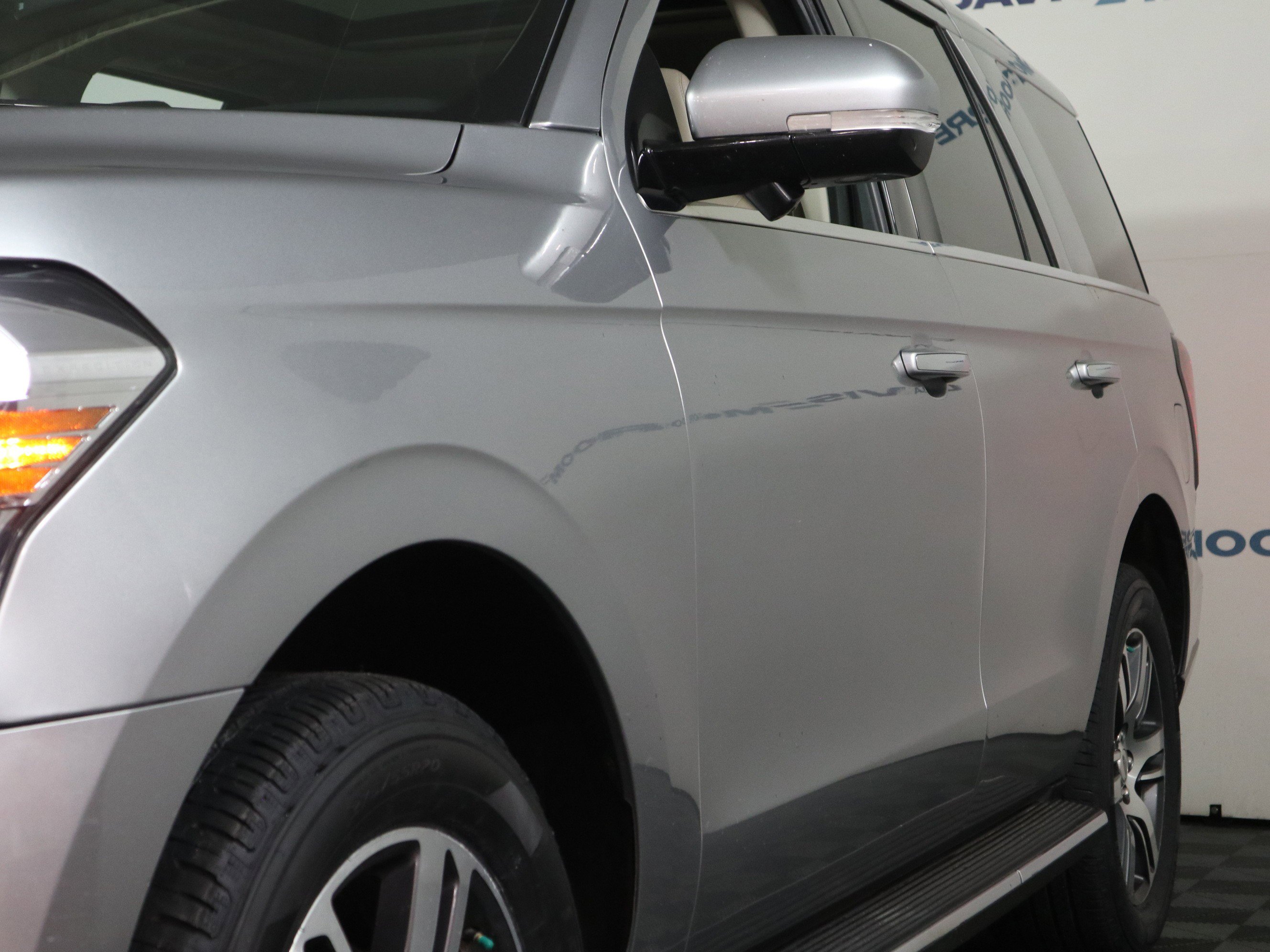 Used 2022 Ford Expedition Limited AWD/4WD image 9
