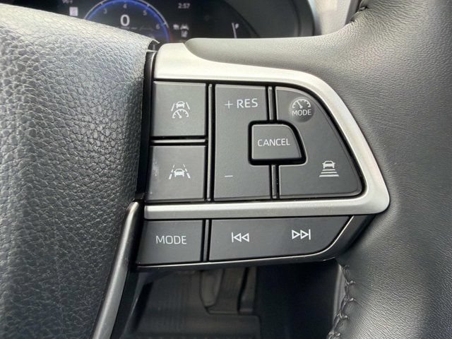 Certified 2025 Toyota Grand Highlander FWD image 26