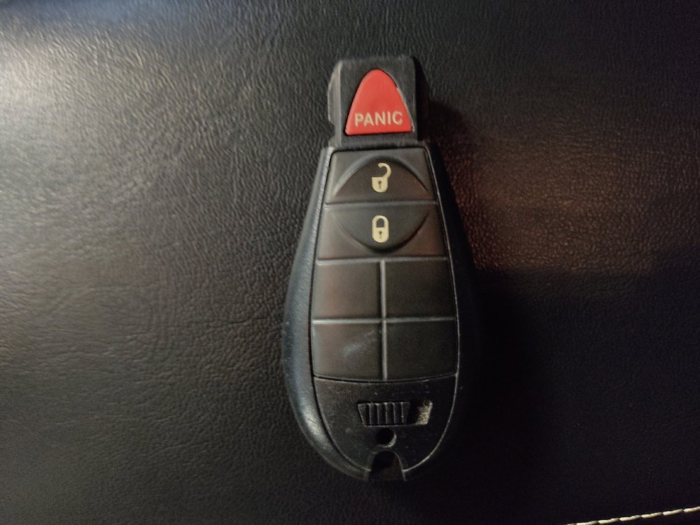 Used 2015 Jeep Cherokee Latitude FWD image 32