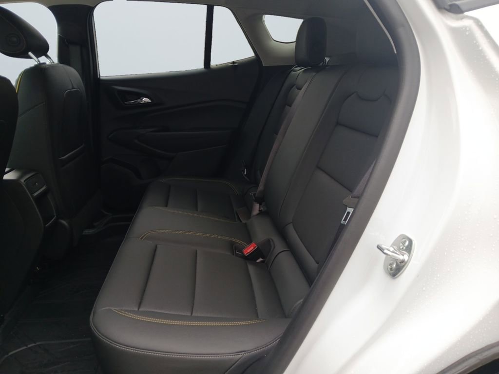 Used 2025 Chevrolet Trax ACTIV w/ Driver Confidence Package image 13