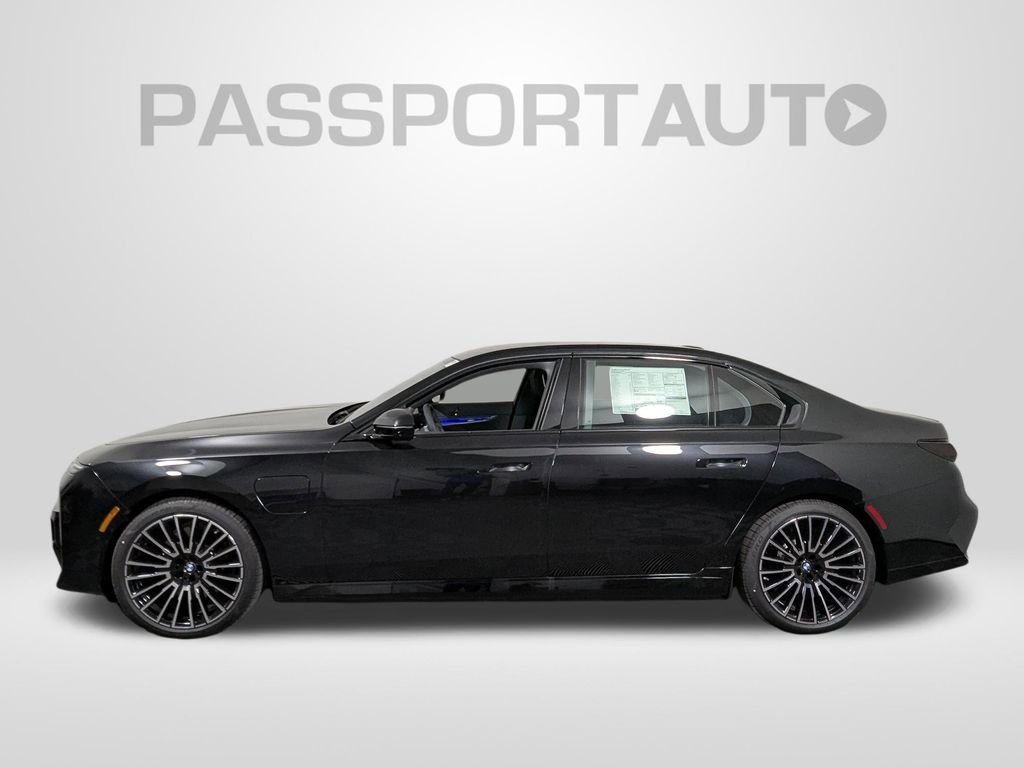 New 2026 BMW 750e xDrive w/ Premium Package AWD/4WD image 2