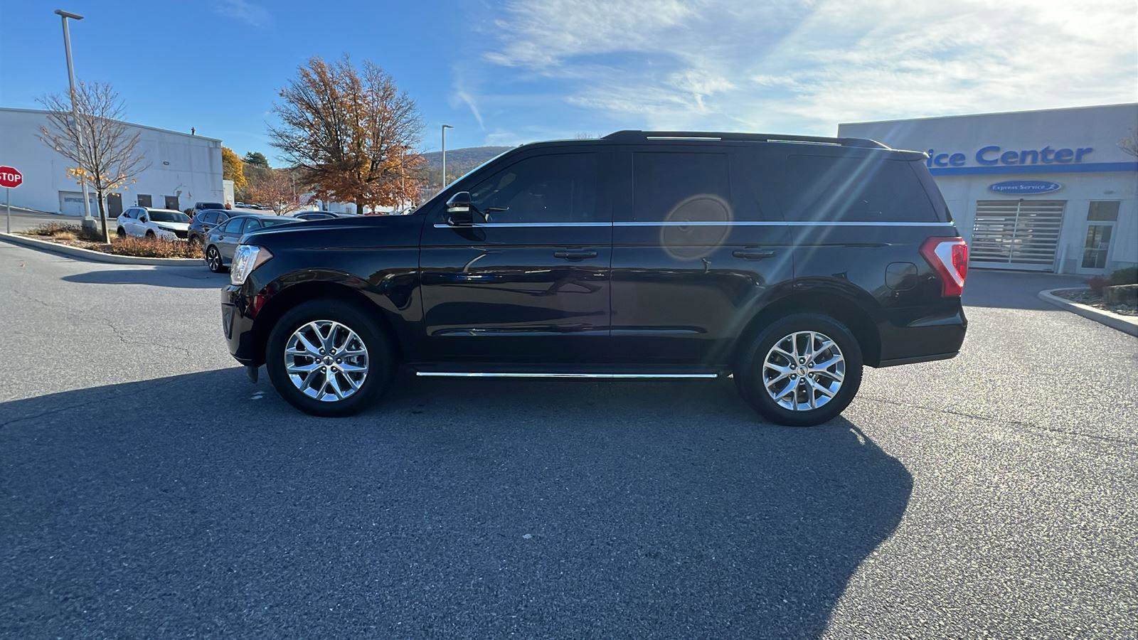 Used 2021 Ford Expedition XLT image 7