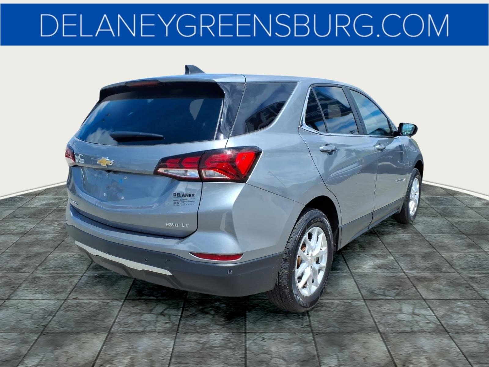 Used 2024 Chevrolet Equinox LT AWD/4WD image 3