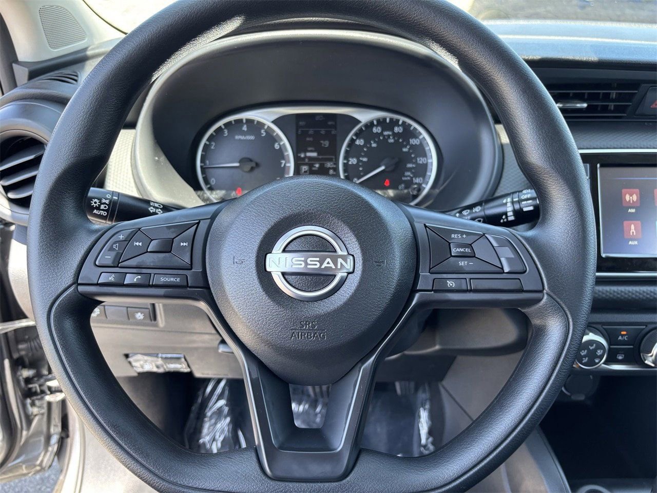 New 2025 Nissan Kicks Play S image 34