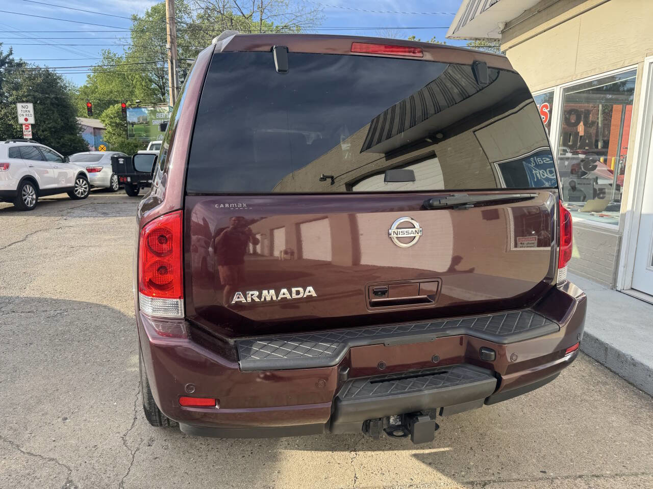 Used 2014 Nissan Armada SV w/ SV Driver Package RWD image 6