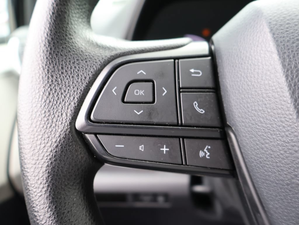 Used 2024 Toyota Sienna LE FWD image 24