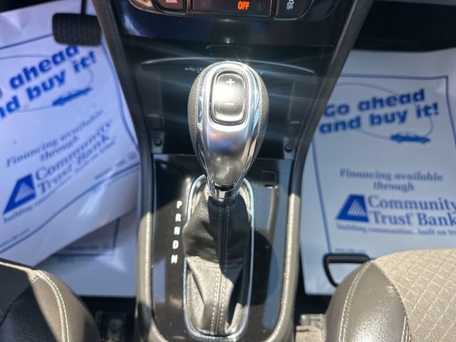 Used 2021 Buick Encore Preferred AWD/4WD image 17