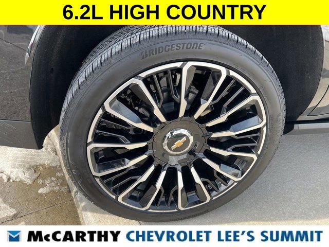 Used 2025 Chevrolet Tahoe High Country image 16