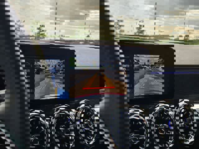 Used 2026 Mercedes-Benz GLB 250 image 29