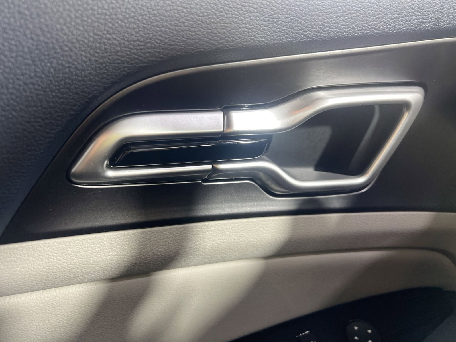 Used 2023 Kia Sportage EX image 22