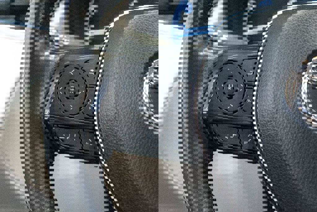 Certified 2023 Toyota Corolla Cross LE image 19