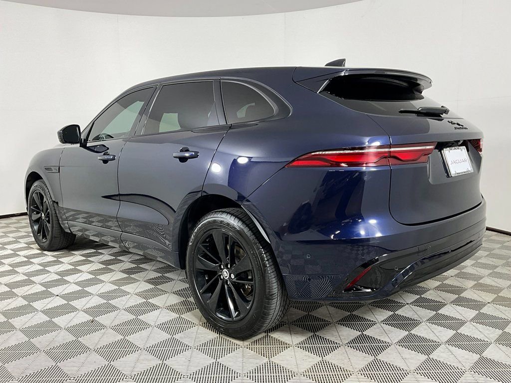 Certified 2025 Jaguar F-PACE R-Dynamic S image 3