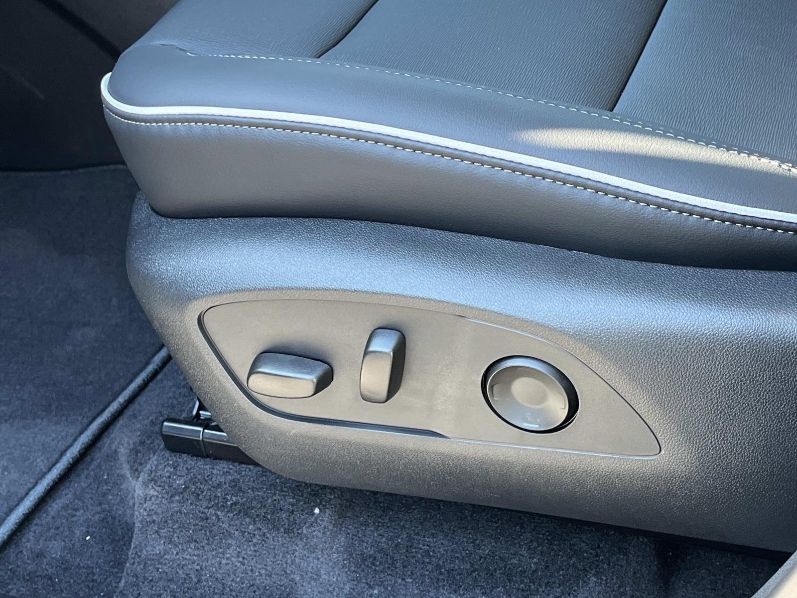 New 2026 Buick Enclave Preferred w/ Power Package image 26