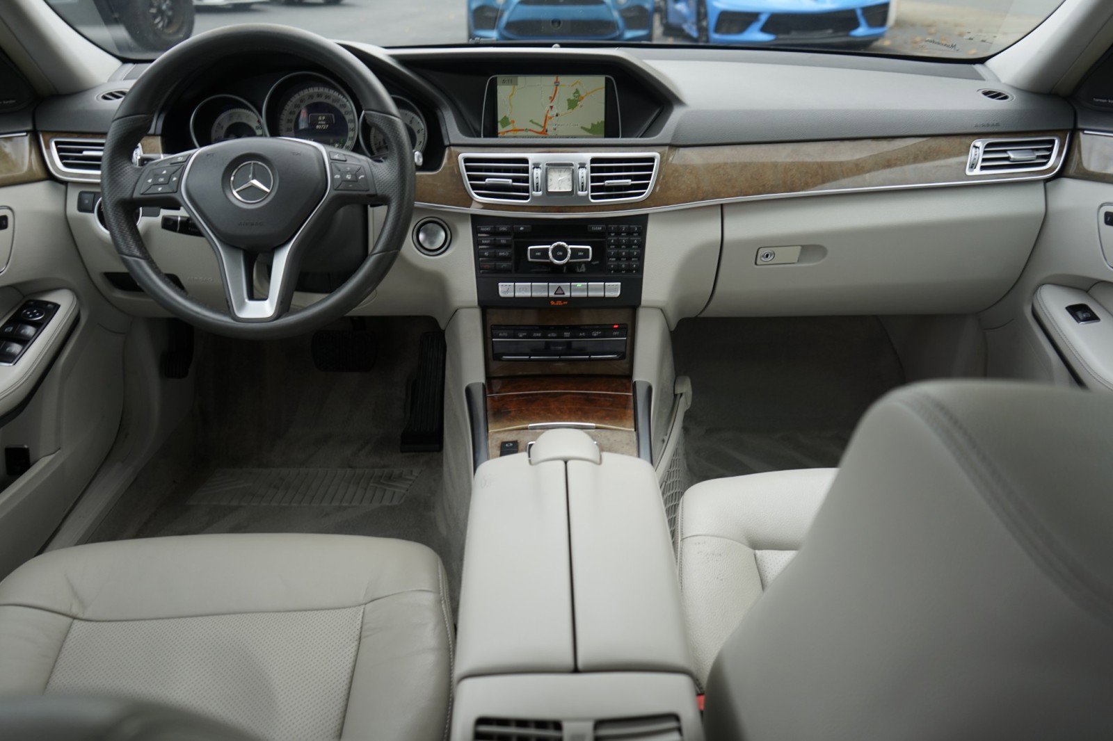 Used 2014 Mercedes-Benz E 350 Sedan image 16