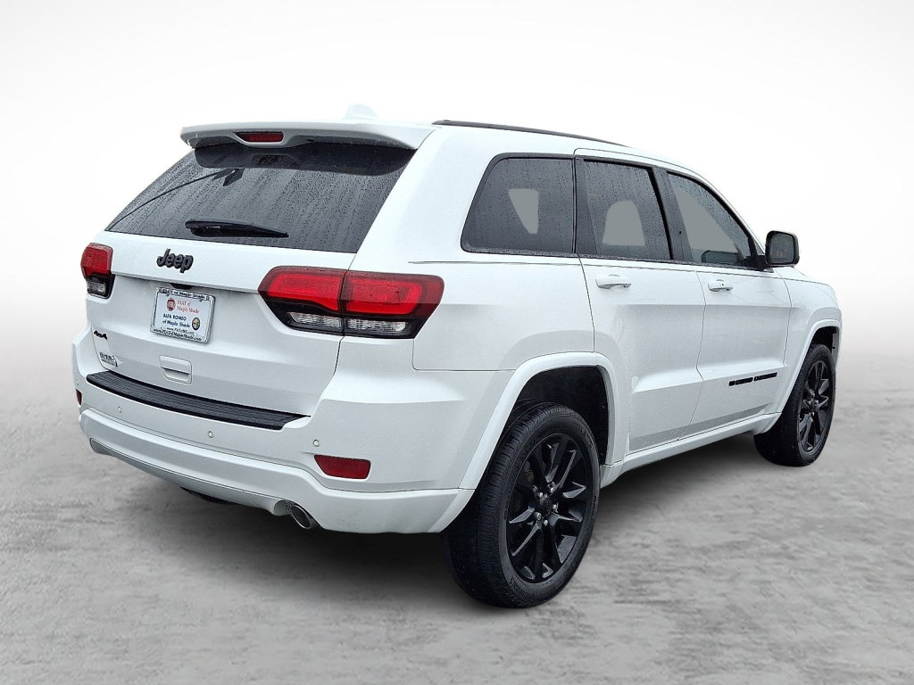 Used 2022 Jeep Grand Cherokee Laredo X image 5