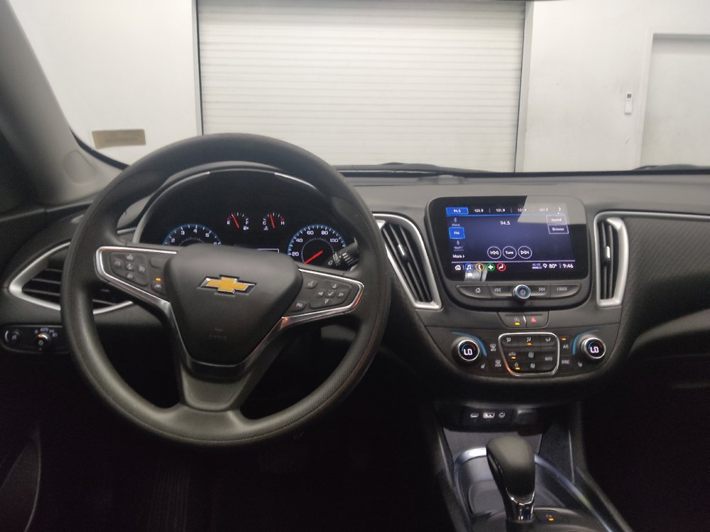 Used 2025 Chevrolet Malibu LT FWD image 22