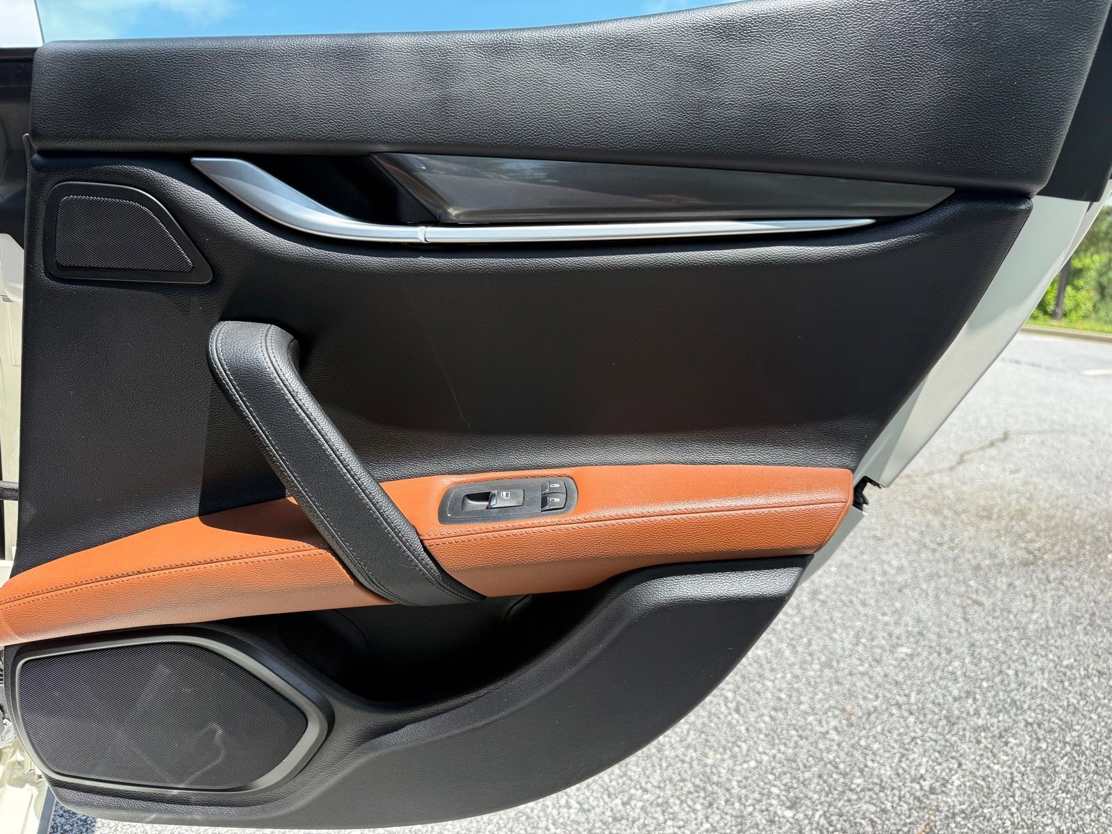 Used 2019 Maserati Ghibli RWD image 46