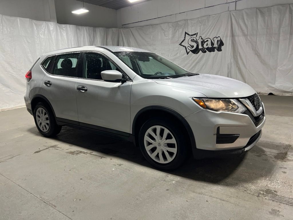 Used 2020 Nissan Rogue S FWD image 1