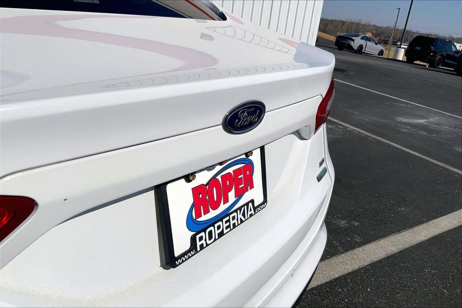 Used 2015 Ford Fusion SE w/ Equipment Group 202A image 29