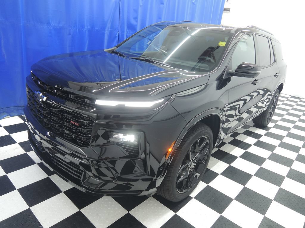 New 2026 Chevrolet Traverse RS FWD image 3