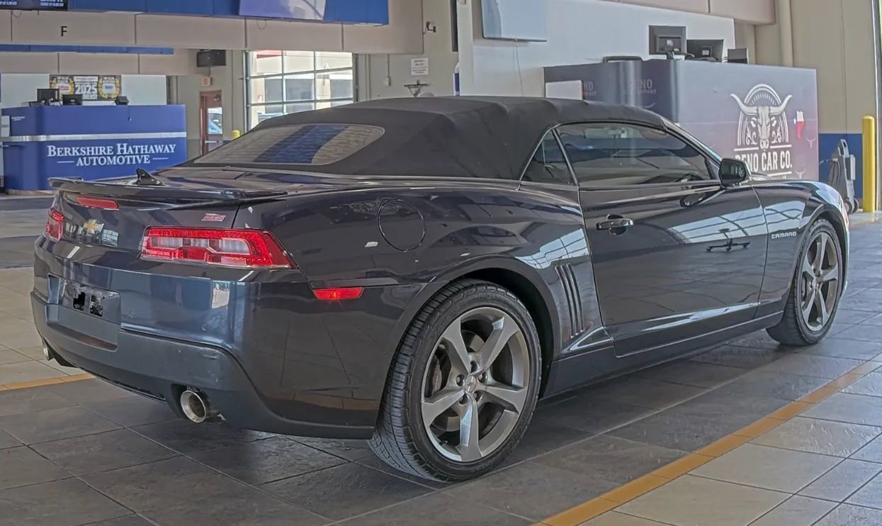 Used 2014 Chevrolet Camaro SS w/ RS Package RWD image 3