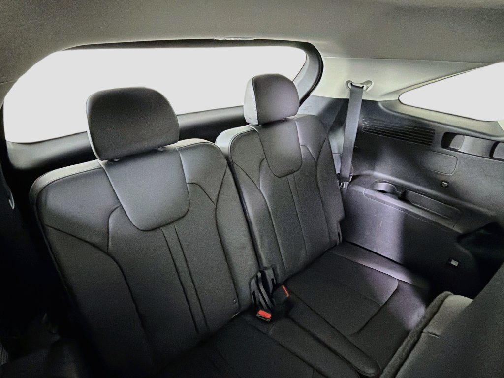 Used 2023 Kia Sorento SX FWD image 31