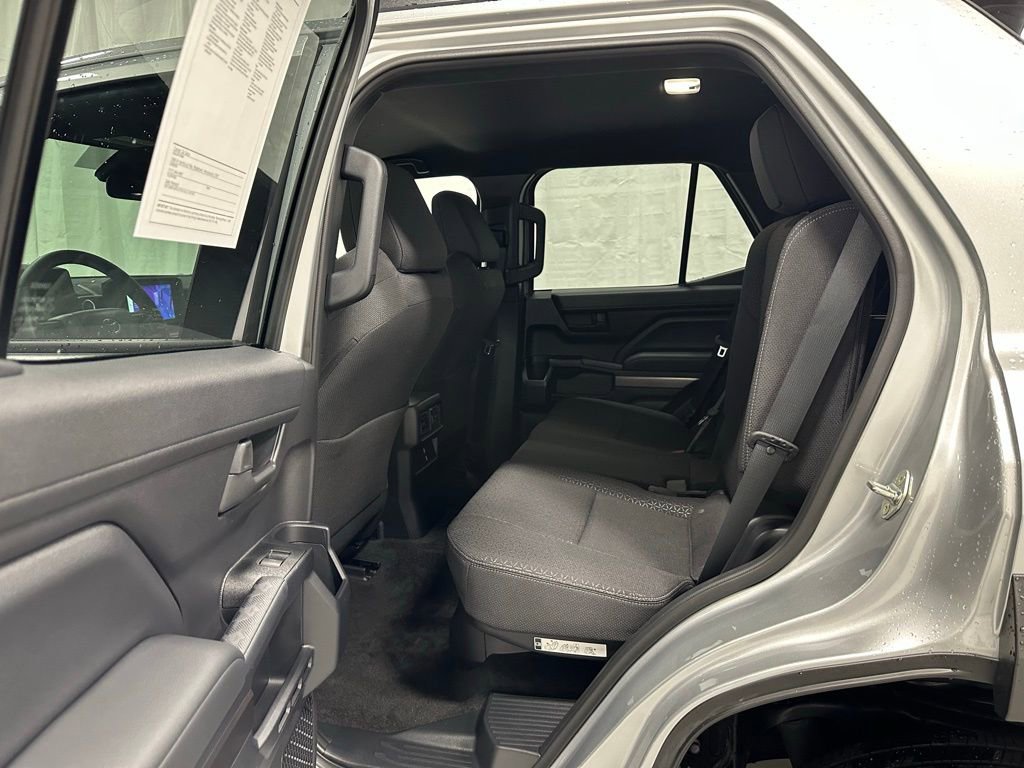 Used 2025 Toyota 4Runner SR5 image 41