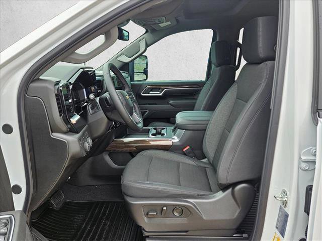 New 2026 Chevrolet Silverado 2500 LT w/ Texas Edition image 15