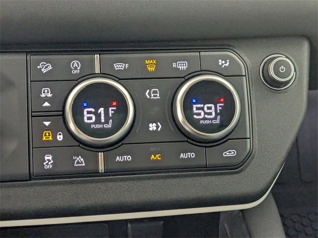 Used 2020 Land Rover Defender 110 SE image 21