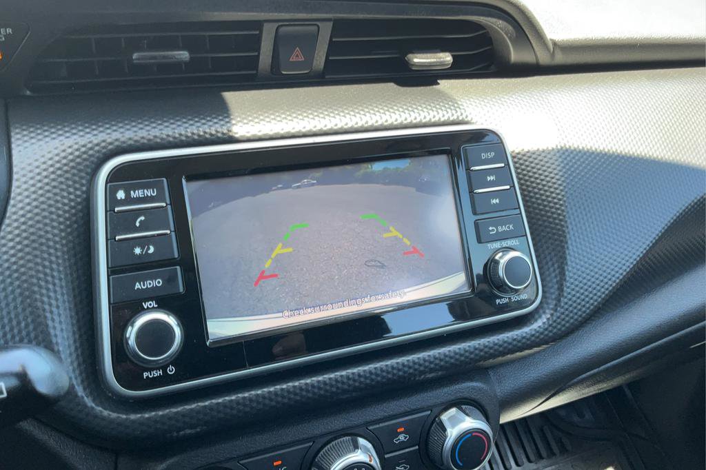 Used 2021 Nissan Kicks S FWD image 17