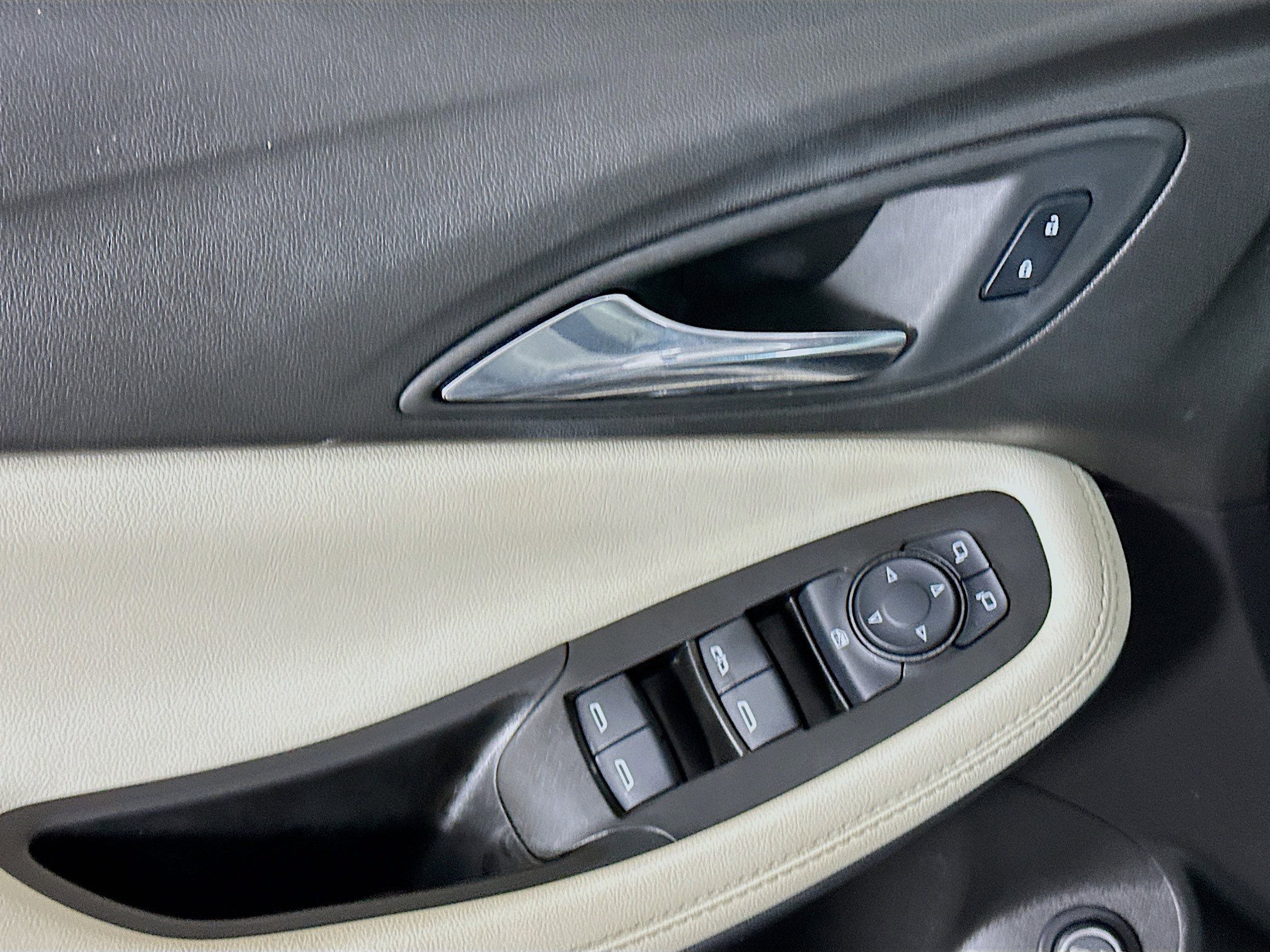 Used 2022 Buick Encore GX Select image 15