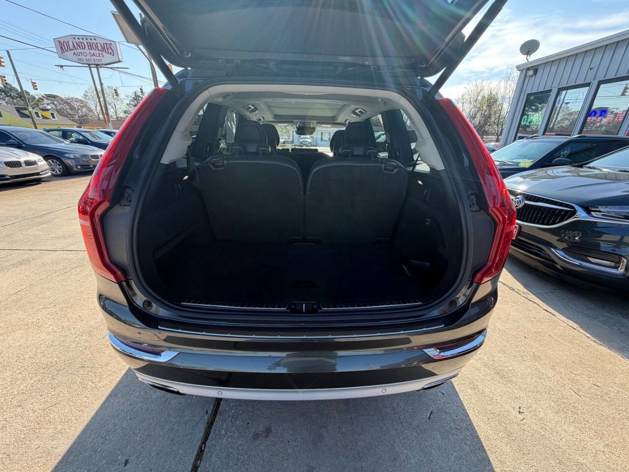 Used 2018 Volvo XC90 T6 Inscription w/ Convenience Package AWD/4WD image 9