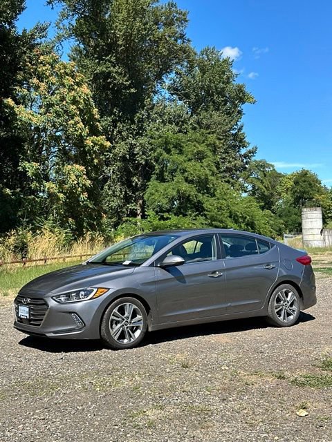 Used 2017 Hyundai Elantra Limited w/ Limited Ultimate Package 05 FWD image 4