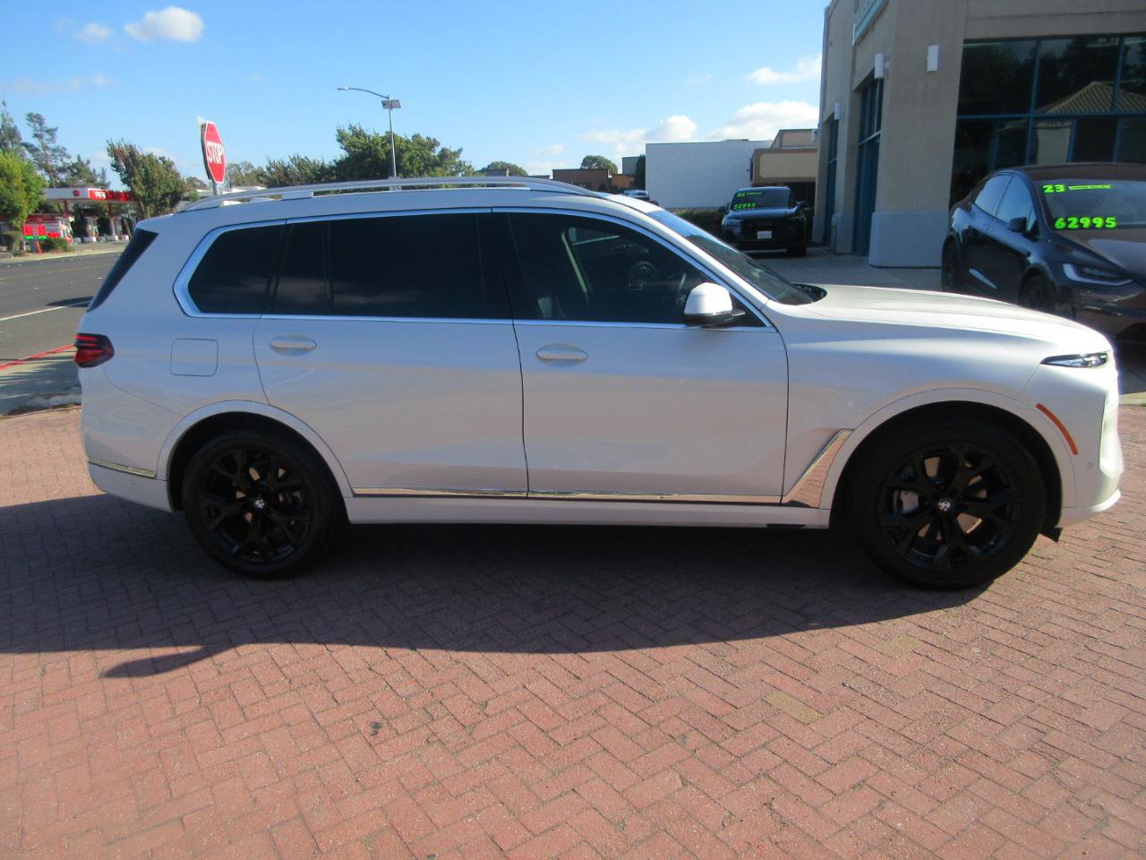Used 2025 BMW X7 xDrive40i w/ Premium Package AWD/4WD image 91