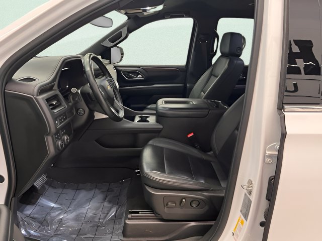 Used 2024 Chevrolet Tahoe LT w/ Luxury Package AWD/4WD image 7