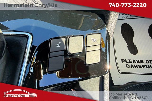 Used 2025 Kia Sportage X-Line w/ Premium Package image 19