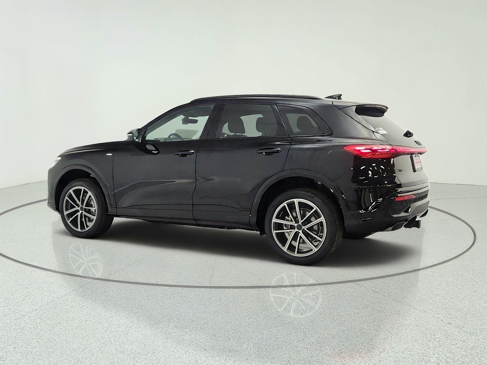 New 2026 Audi Q5 Premium Plus AWD/4WD image 7