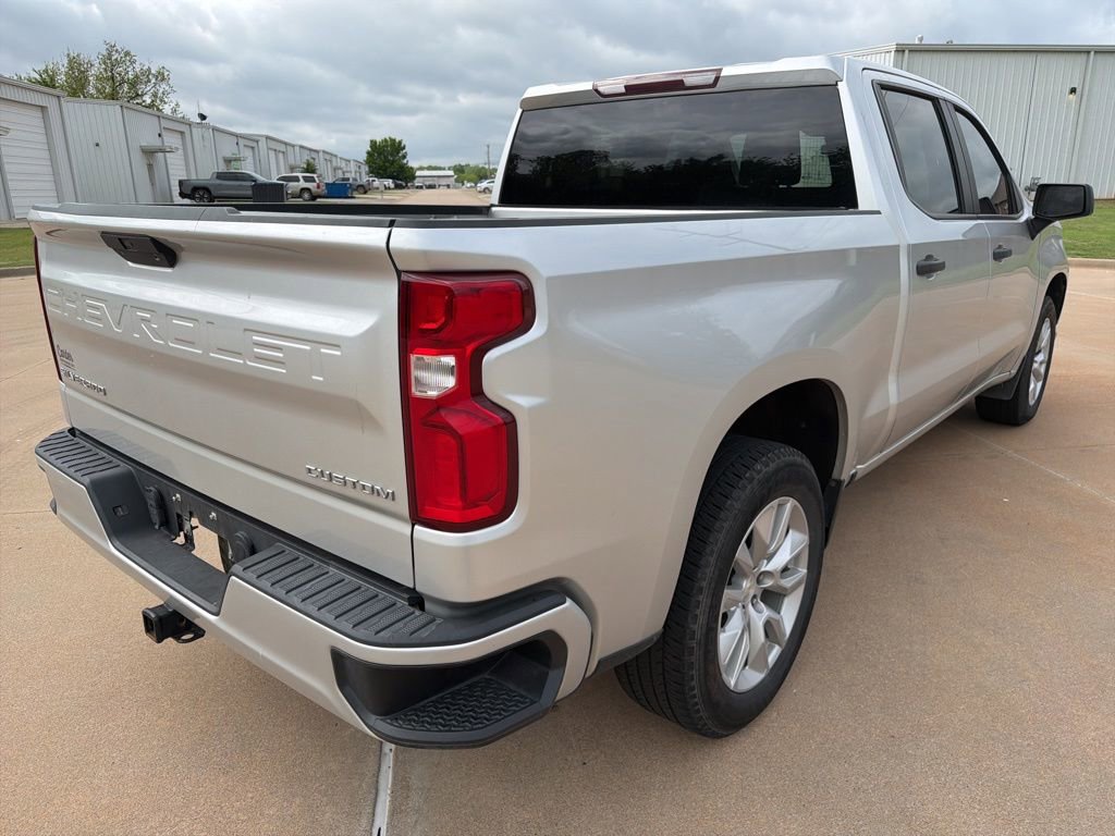 Used 2021 Chevrolet Silverado 1500 Custom w/ Safety Confidence Package RWD image 3