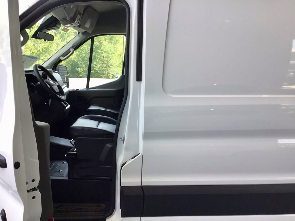 New 2025 Ford Transit 250 148 Medium Roof image 14