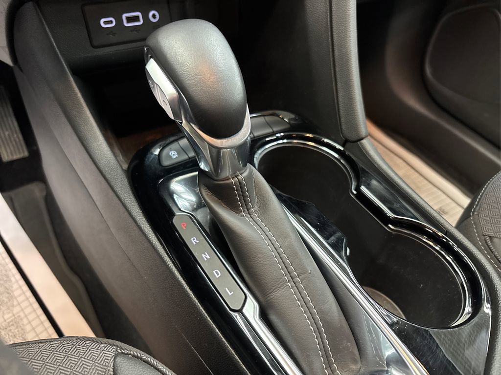 Used 2023 Buick Encore GX Select image 30